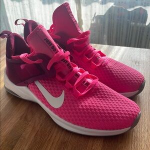 Nike Women's Pink Athletic Shoes (WMNS) Nike Air Max Bella TR Trainer 2-New!